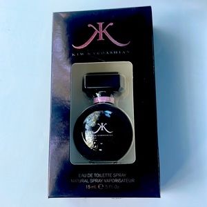 kim kardashian Perfume .5 fl oz (mini)
